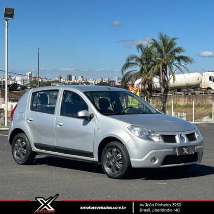 RENAULT SANDERO 1.6 EXPRESSION 8V HI-TORQUE FLEX 4P MANUAL RENAULT SANDERO 1.6 EXPRESSION 8V HI-TORQUE FLEX 4P MANUAL